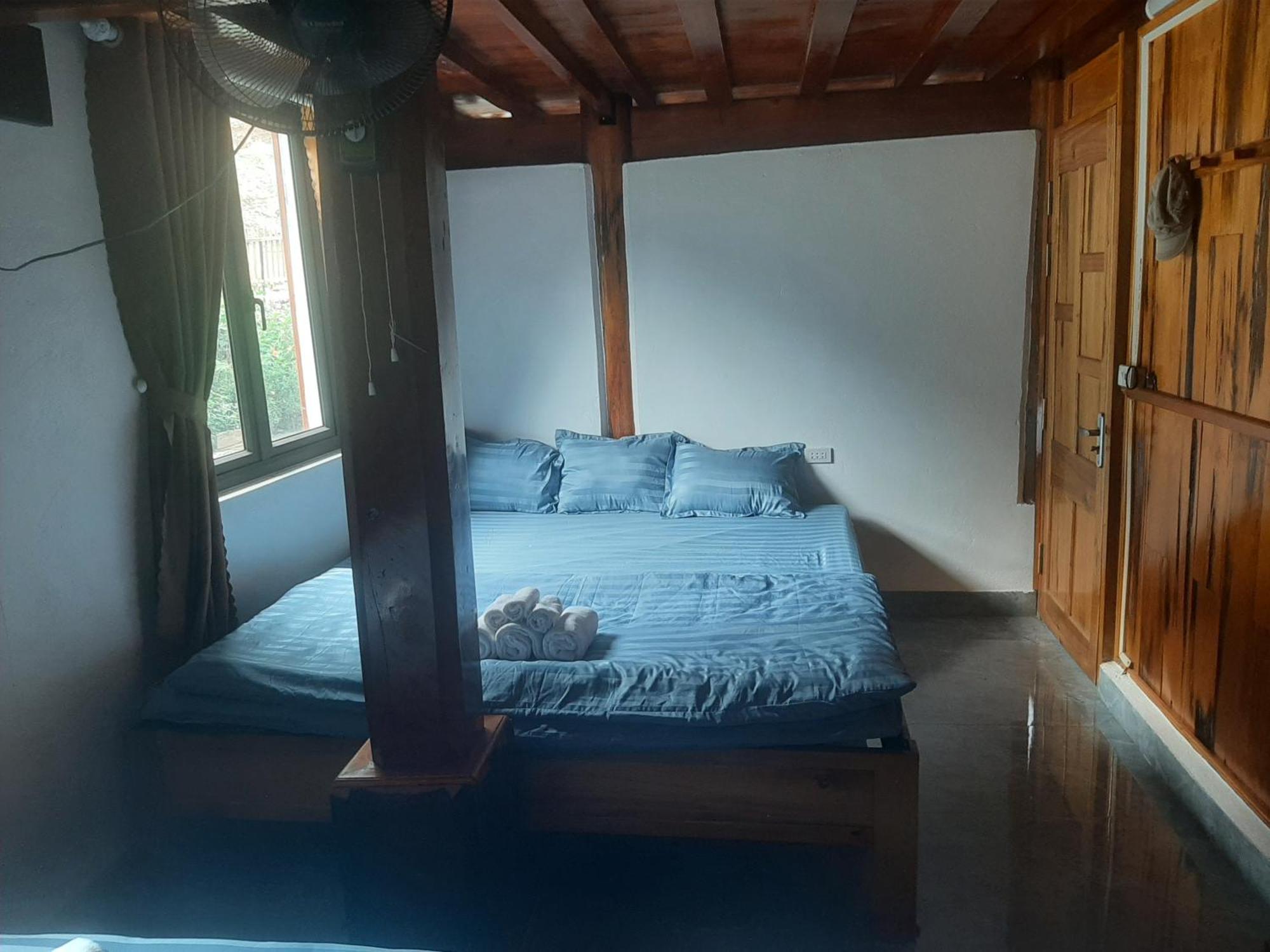 Dong Suoi H'Mong Homestay & Bungalow - Trek & Vegetarian Food Mu Cang Chai Rom bilde